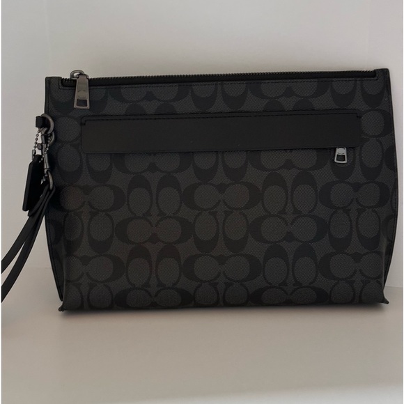 Coach Handbags - Coach carry all pouch